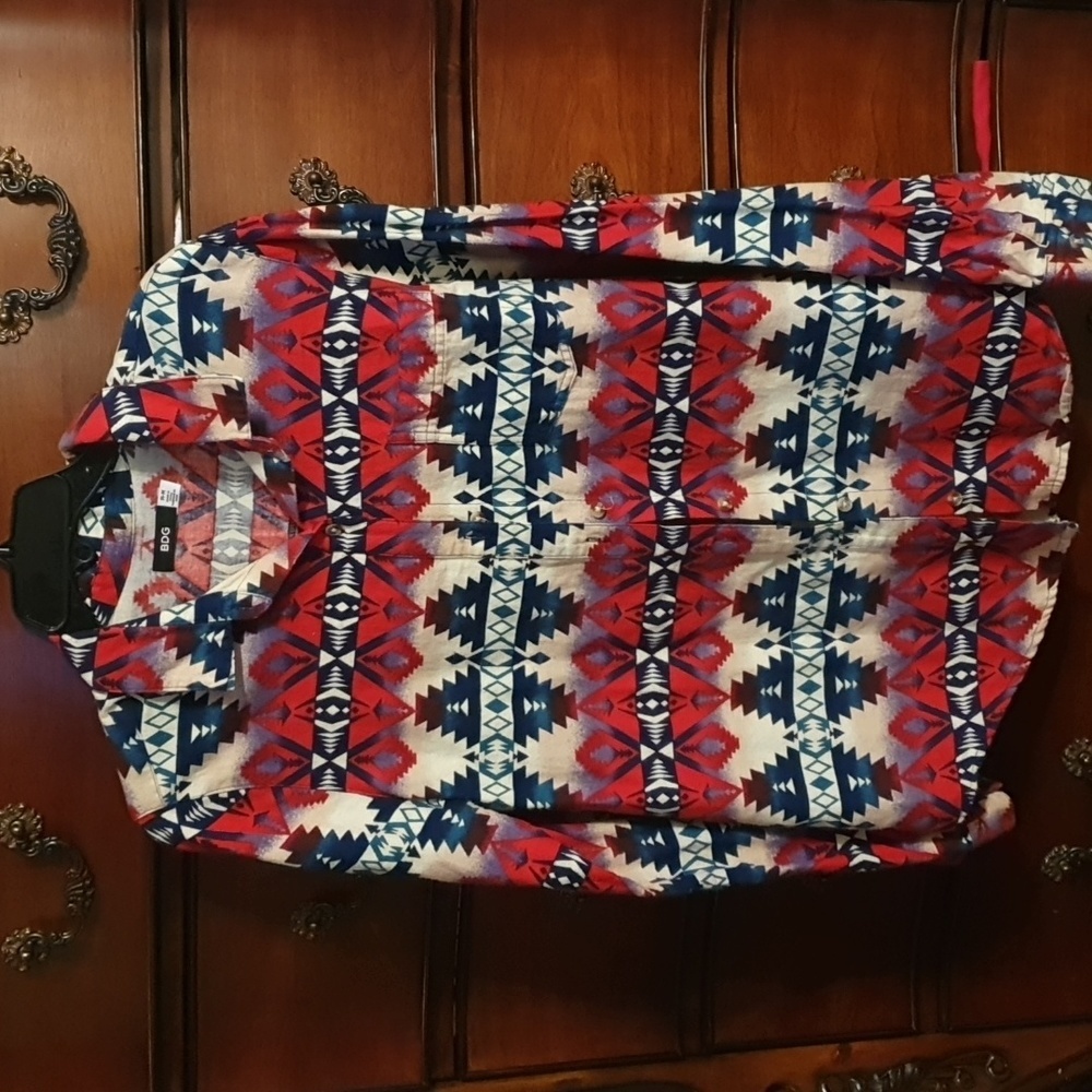 Ladies BDG Southwestern Pattern Top sz Med